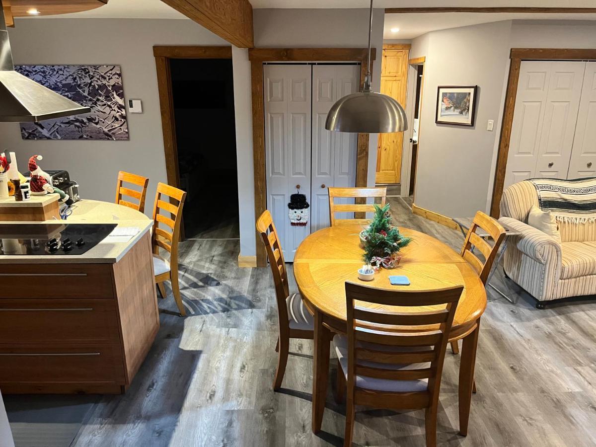 Appartement Mont Edouard, Hebergement Paisible A La Montagne LʼAnse-Saint-Jean Екстериор снимка