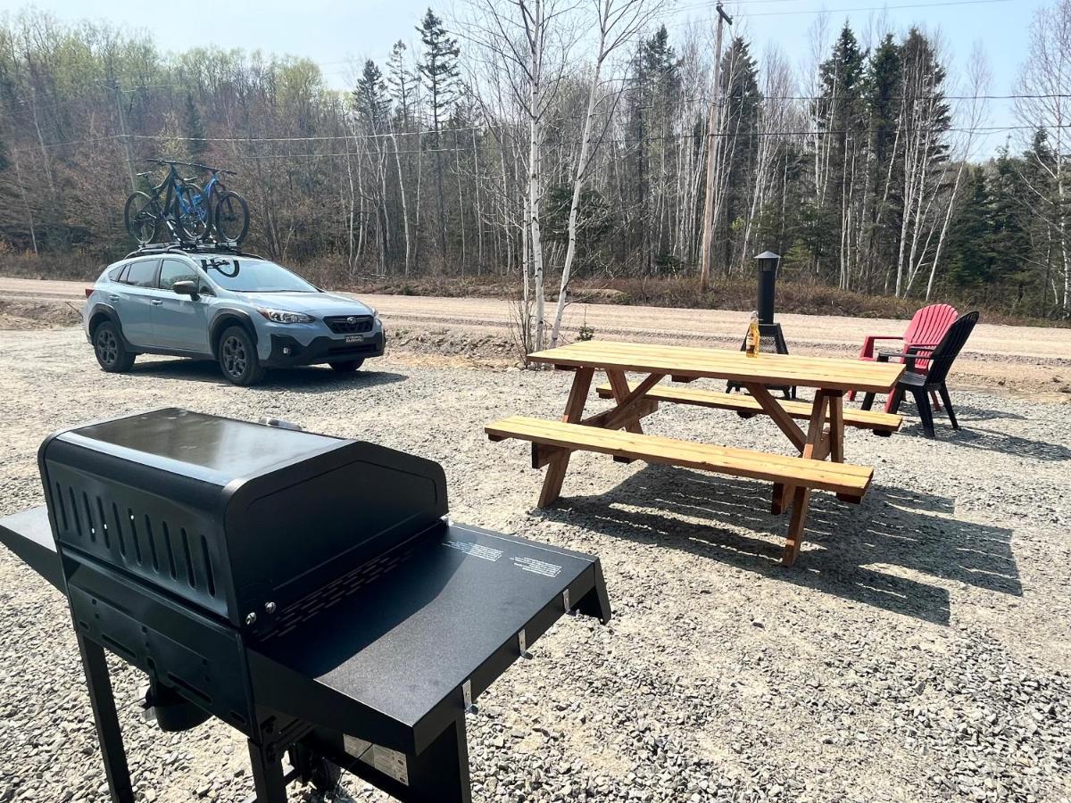 Appartement Mont Edouard, Hebergement Paisible A La Montagne LʼAnse-Saint-Jean Екстериор снимка